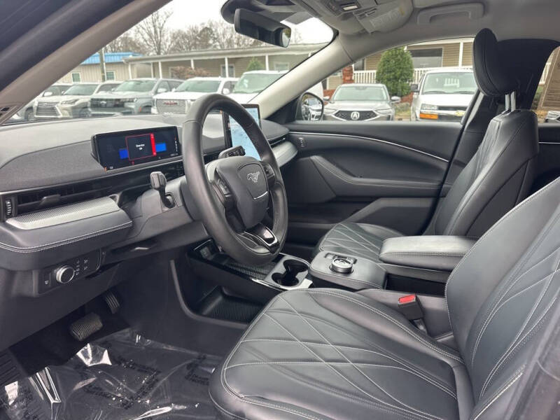 2021 Ford Mustang Mach-E Select