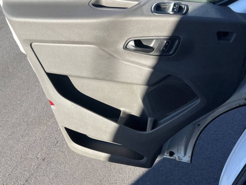 2023 Ford Transit 350 XLT