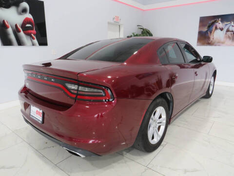 2017 Dodge Charger SE