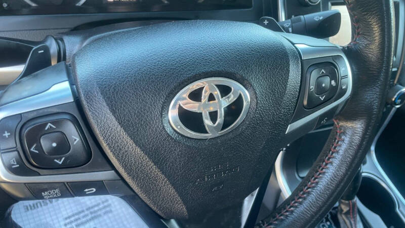 2017 Toyota Camry SE