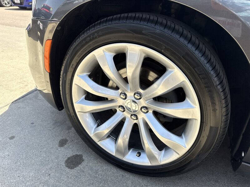 2018 Chrysler 300 Limited