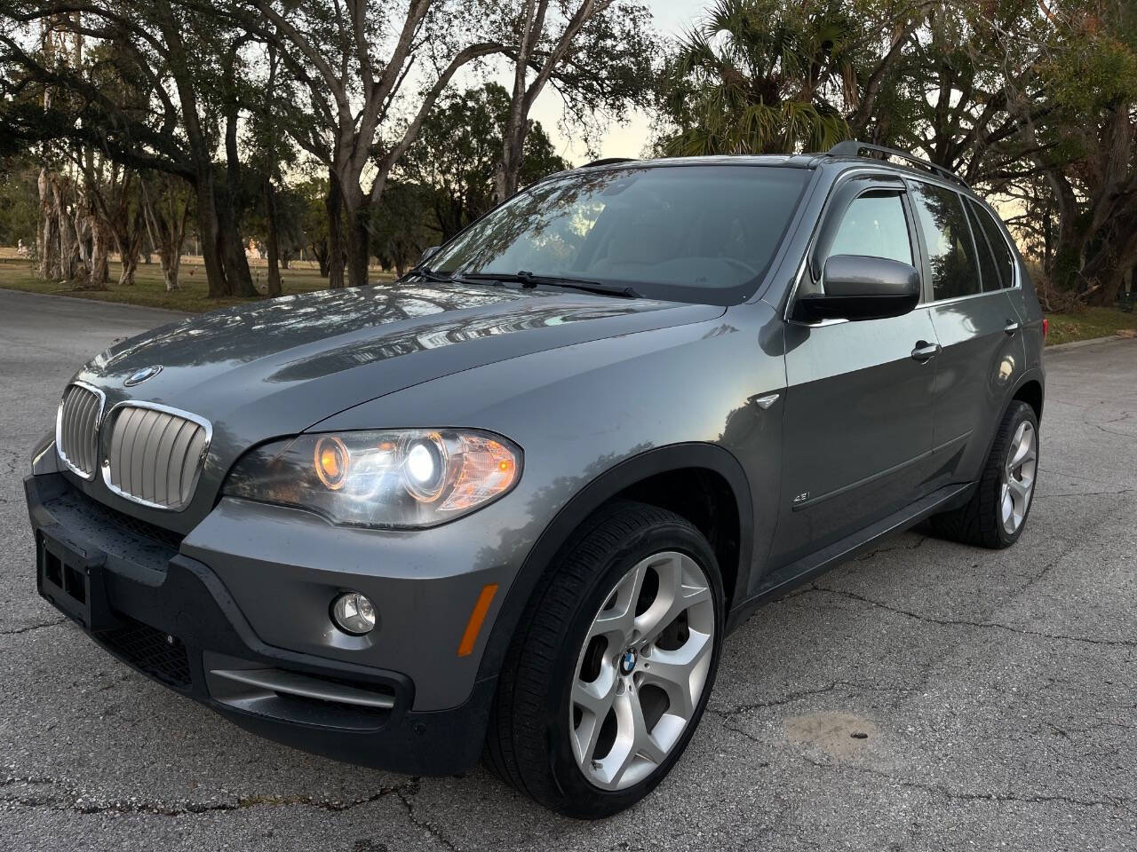 2007 BMW X5 for sale at ROADHOUSE AUTO SALES INC. in Tampa, FL