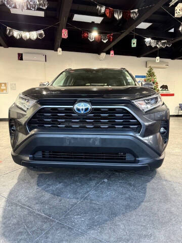 2021 Toyota RAV4 Hybrid XLE Premium