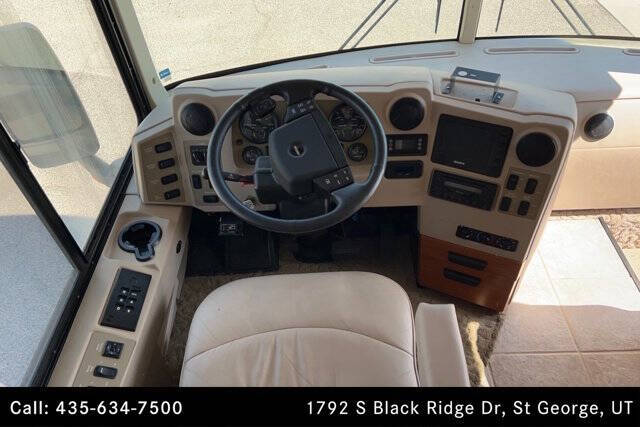 2005 Freightliner XC Chassis