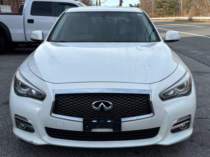 2015 INFINITI Q50 Premium photo 2