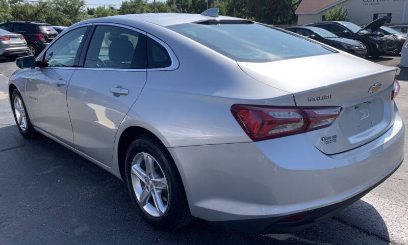 2022 Chevrolet Malibu 1LT photo 3