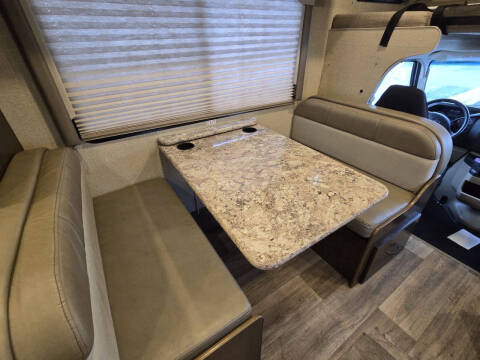 2020 Thor Motor Coach Four Winds