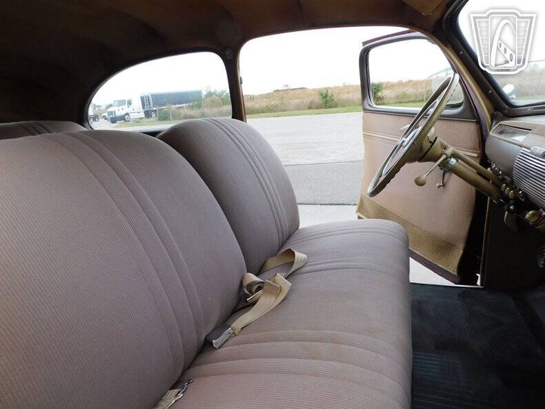 1941 Ford Super Deluxe