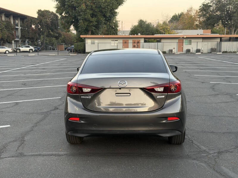 2016 Mazda MAZDA3 i Sport