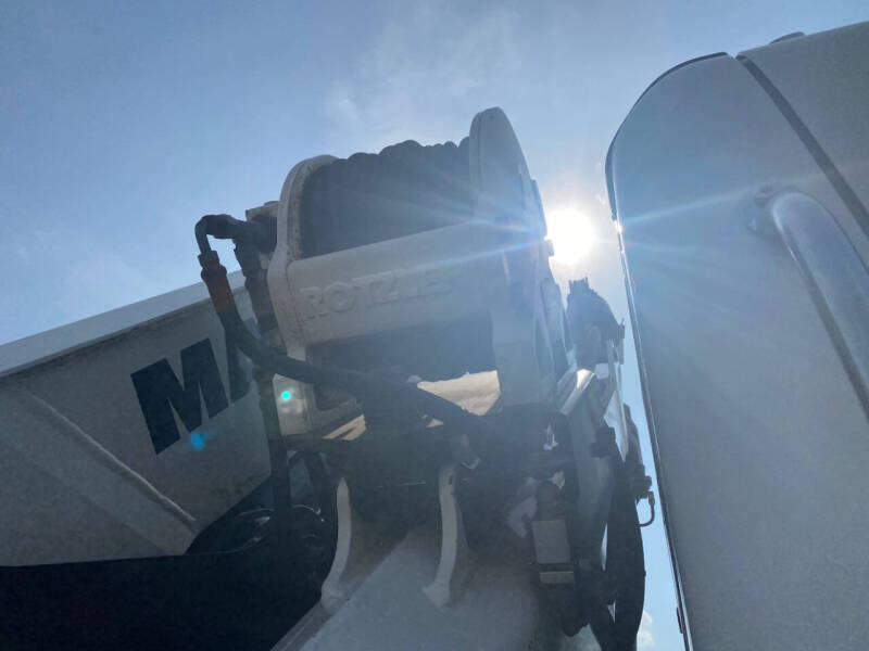 2008 Freightliner M2 106