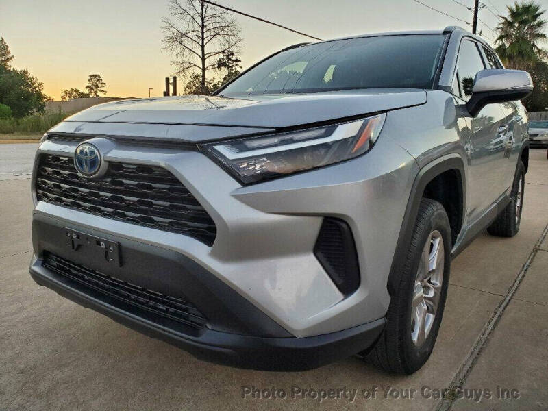 2022 Toyota RAV4 Hybrid XLE