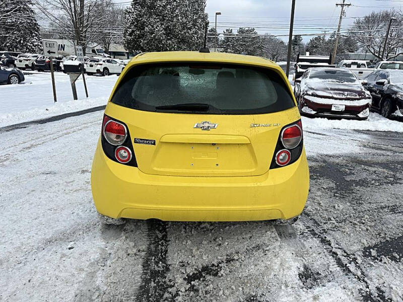 2016 Chevrolet Sonic LT Auto
