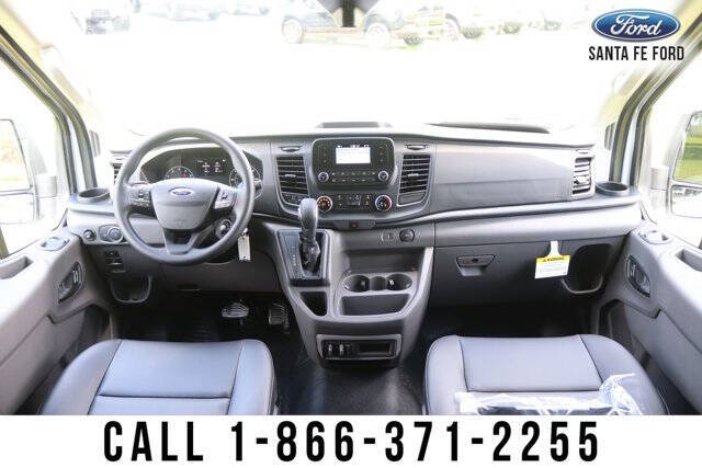 2025 Ford Transit 250