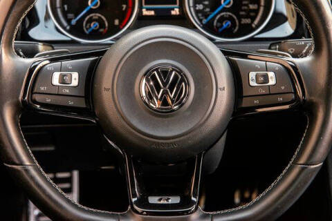 2017 Volkswagen Golf R 4Motion