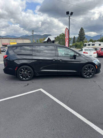 2018 Chrysler Pacifica Touring L Plus