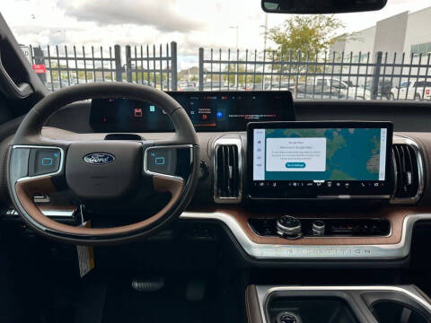 2025 Ford Expedition MAX King Ranch