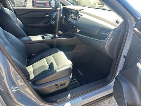 2022 Nissan Rogue SL