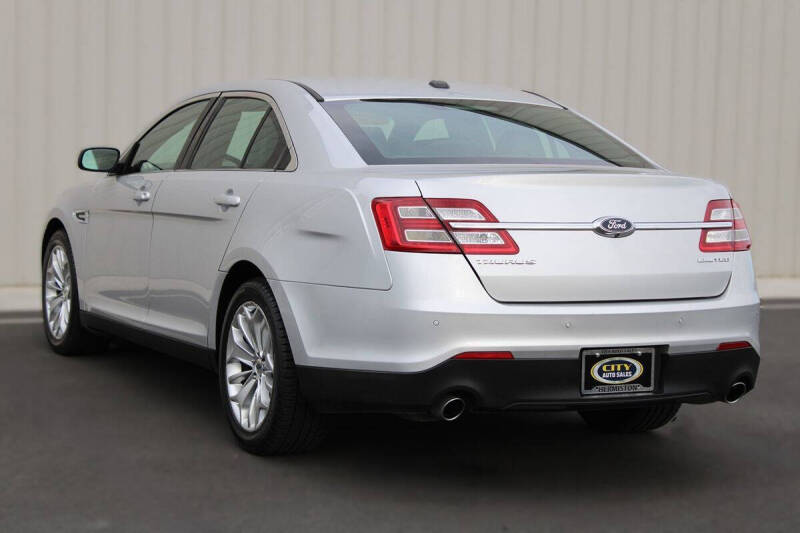 2019 Ford Taurus Limited