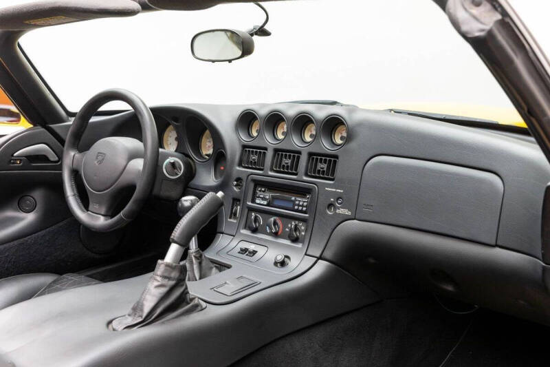 2001 Dodge Viper RT/10