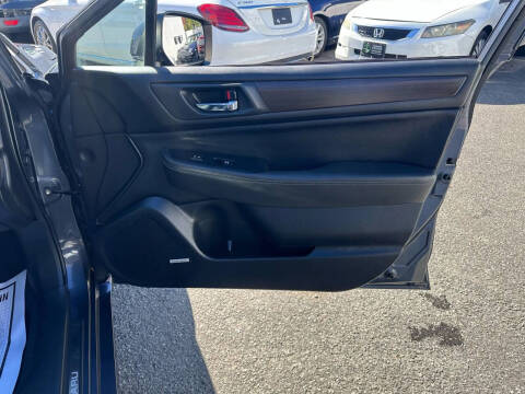 2017 Subaru Legacy 2.5i Limited