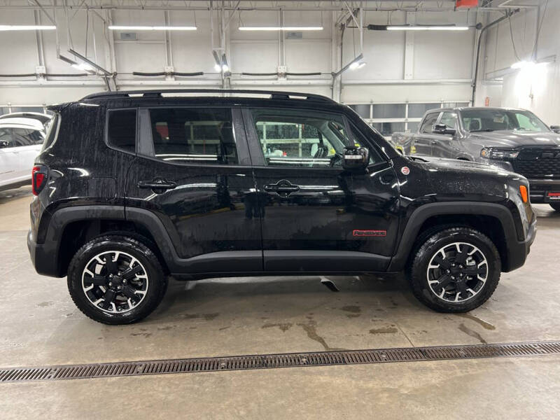 2023 Jeep Renegade Trailhawk