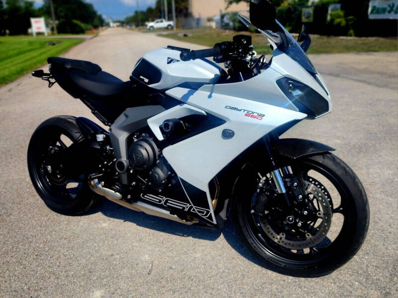 2025 Triumph DAYTONA 660