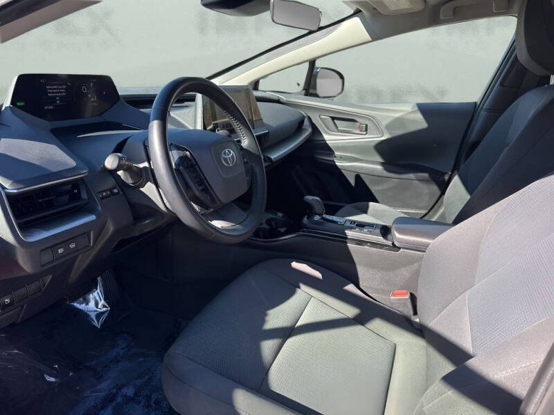 2024 Toyota Prius LE