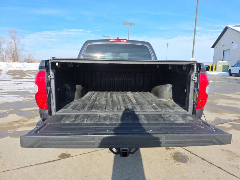 2020 Toyota Tundra SR5