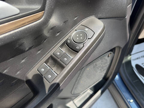2020 Ford Escape Titanium