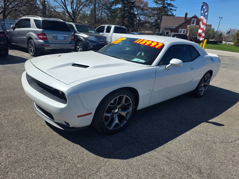 2016 Dodge Challenger SXT Plus