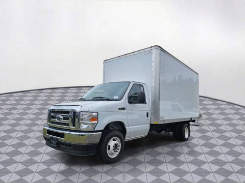 2025 Ford E-Series