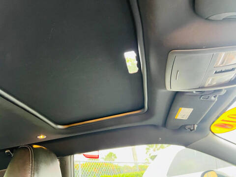 2011 Dodge Challenger R/T Plus