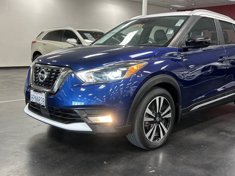2020 Nissan Kicks SR