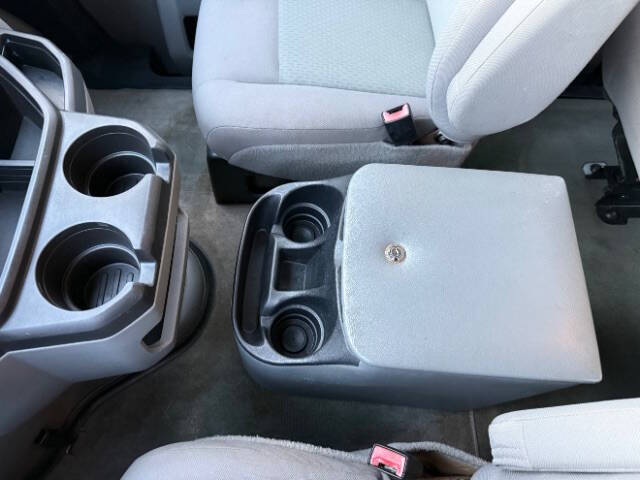 2013 Ford E-Series E-350 SD XLT