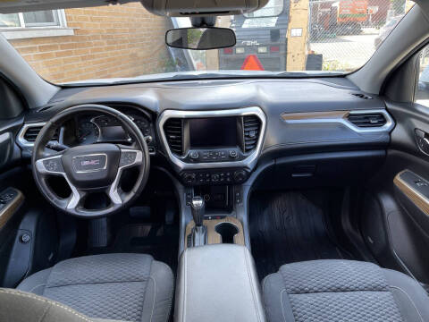 2017 GMC Acadia SLE-2