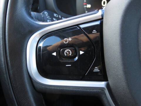 2022 Volvo V60 Cross Country T5