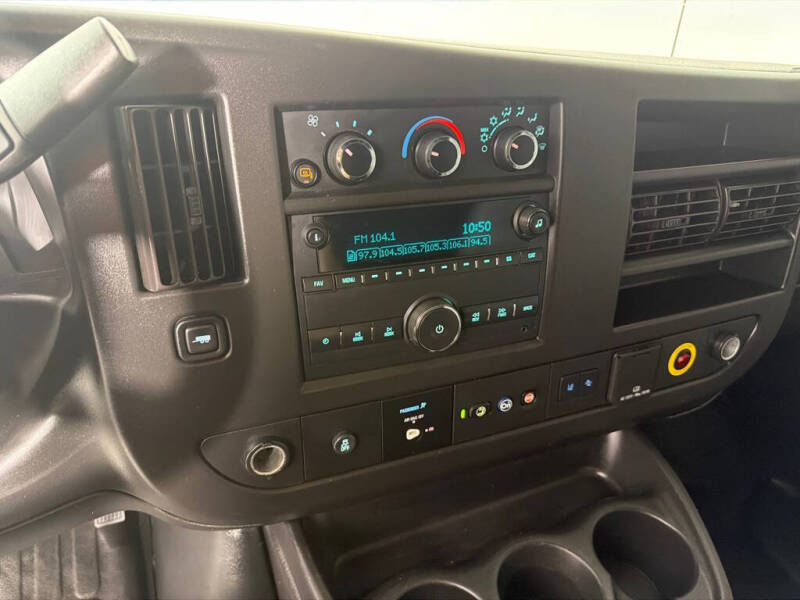 2021 Chevrolet Express 2500