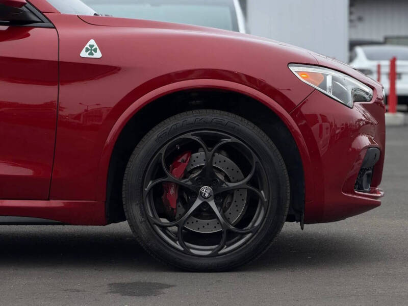 2018 Alfa Romeo Stelvio Quadrifoglio