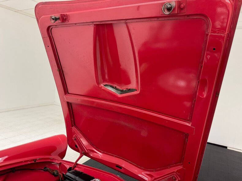 1957 Ford Thunderbird