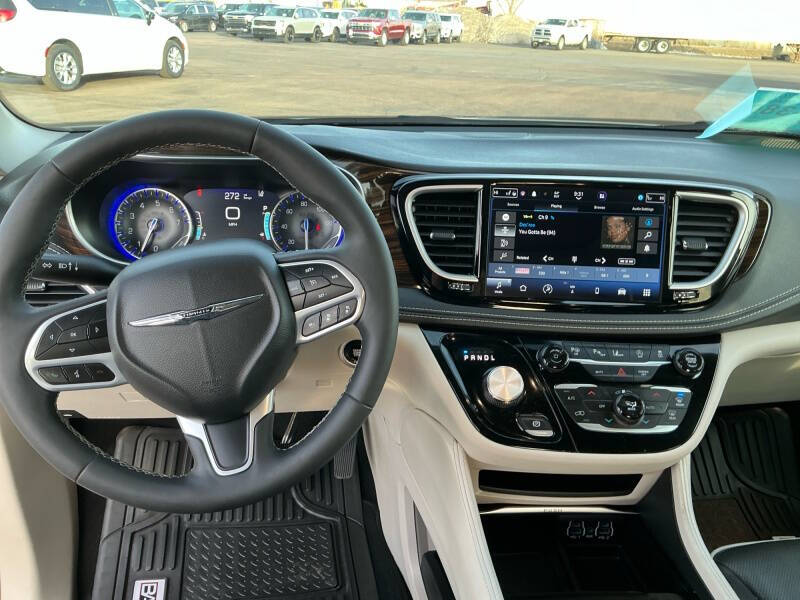 2023 Chrysler Pacifica Limited