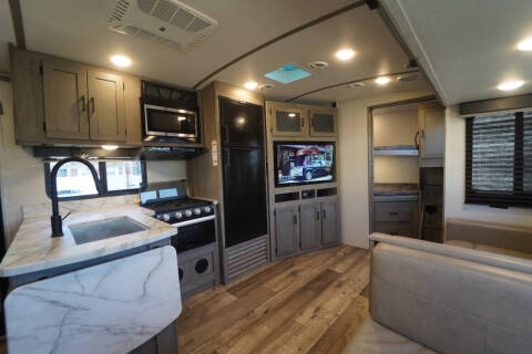 2021  Keystone   Outback