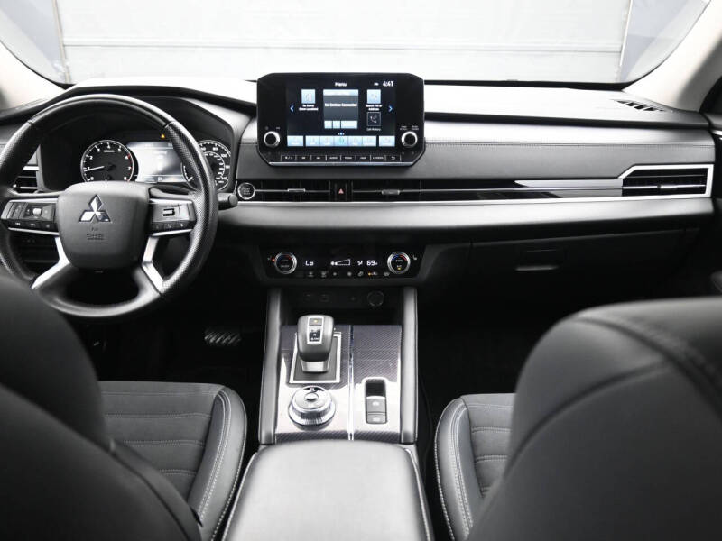 2022 Mitsubishi Outlander