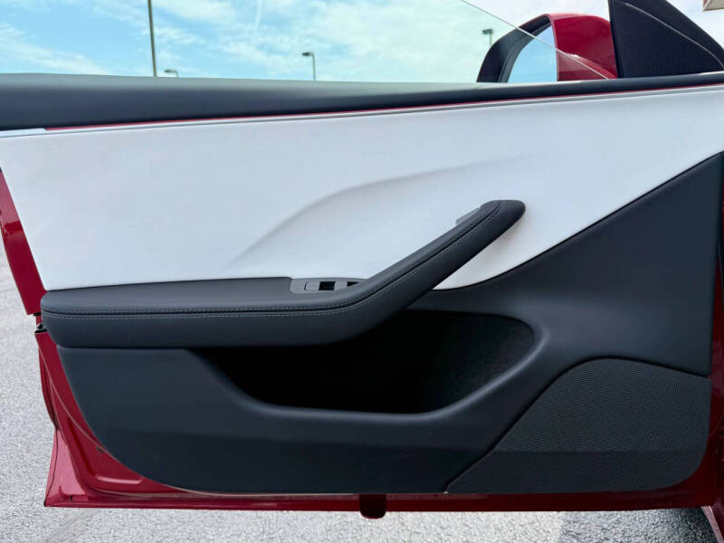 2025 Tesla Model 3 Long Range