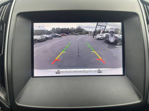 2020 Ford Edge SE