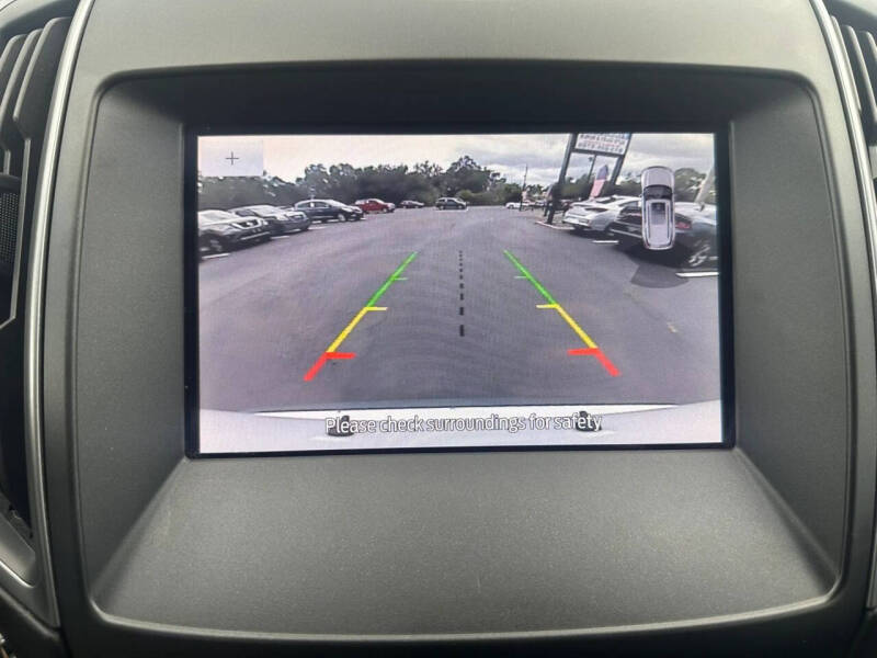 2020 Ford Edge SE