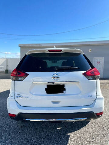 2017 Nissan Rogue SV