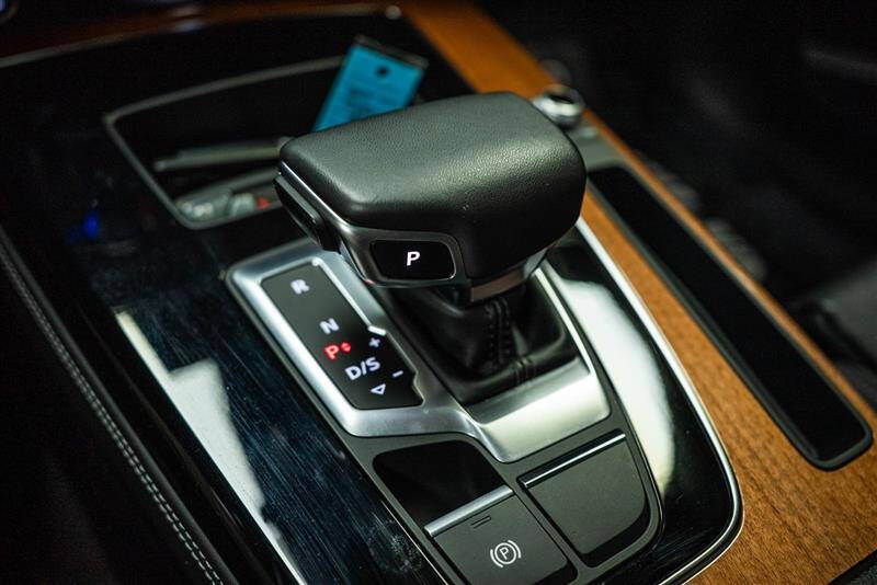 2021 Audi Q5 e quattro Premium Plus 55 TFSI