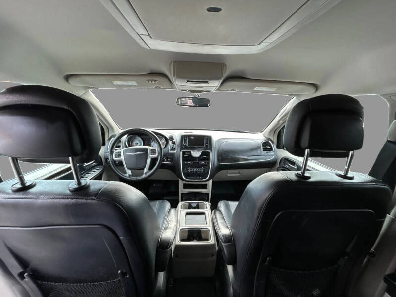 2015 Chrysler Town and Country Touring