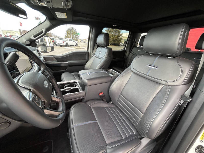 2025 Ford F-450 Super Duty Platinum