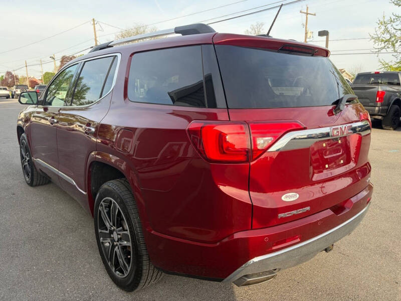 2017 GMC Acadia Denali